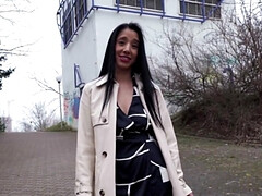Sucer une bite, Brunette brune, Gorge profonde, Gode, Hd, Pov, Réalité, Jouets