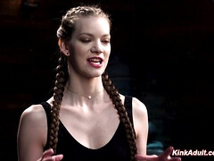 Bruinharig, Dominatie, Vingeren, Roodharige vrouw, Ruw, Slaaf, Tiener, Tieten likken