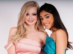 Stellung 69, Blondine, Küssen, Lesbisch, Masturbation, Muschi, Entkleiden, Titten