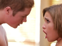 Incroyable, Adolescente