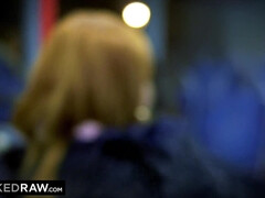 69, Queue, En levrette, 2 femmes 1 homme, Rousse roux, Chevaucher, Plan cul à trois, Nénés