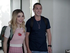 18 años, Verga grande, Tetas grandes, Rubia, Cuadrupleta, Sexo duro, Madres para coger, Pequeña