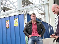 Leie, In den arsch, Blasen, Handjob, Hardcore, Im freien, Öffentlich, Ablutschen