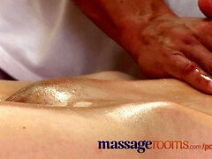 Arsch, Vollbusig, Paar, Tschechisch, Fingern, Massage, Orgasmus, Muschi