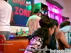 アジア人, フェラチオ, ハードコア, 自家製, 人妻の, インド人, 母, のぞき