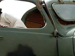 Sucer une bite, Brunette brune, Éjaculation interne, Gorge profonde, Branlette thaïlandaise, Hard, Adolescente, Rétro ancien