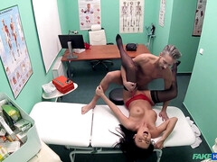 美女, 巨乳な, イマラチオ, ハードコア, ヒール, ピアス, 磨き, オッパイの