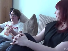 Pijpbeurt, Sperma shot, Sperma in gezicht, Ondergoed, Rijpe lesbienne, Doordringend, Slikken