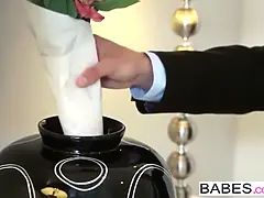 アナル, 美女, Hd, 巨大, 淫乱熟女, 叫ぶ, ガリガリ, 三人