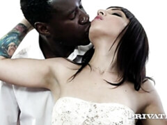 Negro, Mamada, Morena, Estilo perrito, Interracial, Afeitado, Zapatos, Tetas