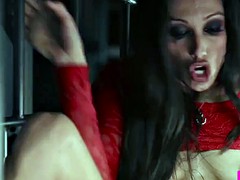 Chica, Tetas grandes, Rubia, Morena, Lesbiana, Lamidas, Perforación, Público