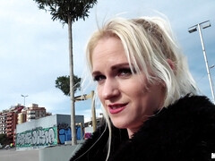 Amateur, Europeo, Italiano, Tetas naturales, Al aire libre, Perforación, Público, Realidad