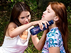 Lesbiana, Lamidas, Masturbación, Tetas naturales, Pelirrojo, Afeitado, Estriptis, Tetas