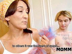 Braunhaarige, Geile alte tussi, Hd, Reif, Muschi, Rasiert, Stiefmutter, Student