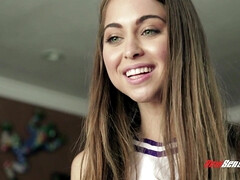 18 jaar, Pijpbeurt, Bruinharig, Dochter, Hondjeshouding, Hd, Likken, Tieten likken