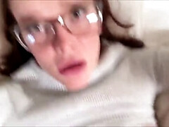 Amateur, Sucer une bite, Fille, Faciale, Lunettes, Rousse roux, Tabou, Nénés