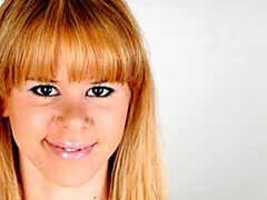 Grosser arsch, Grosse titten, Blondine, Blasen, Handjob, Lecken, Masturbation, Jungendliche (18+)