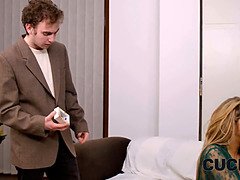 Attrapée, Tromperie, Cocu, Hd, Fille latino, Chatte, Rasée