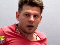 Grosser schwanz, Grosse titten, Blasen, Kehlenfick, Hd, Latina, Masturbation, Schreiend