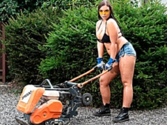 Grosser arsch, Grosser schwanz, Grosse titten, Blasen, Braunhaarige, Hundestellung, Latina, Milf