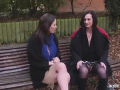 Amateur, Sucer une bite, Brunette brune, Tir de sperme, Gorge profonde, Groupe, Léchez, Orgie