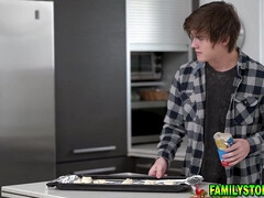 Большой член, Большие сиськи, Брюнетки, Застукали, Ласковые ручки, Мачеха, Табу, Сиськи