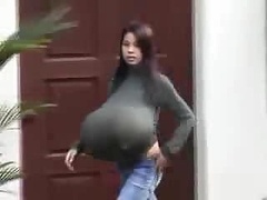 巨大
