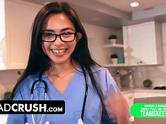 Cute Nurse Stepdaughter Scarlett Alexis Tests How Long Stepdad Can Last Without Cummming