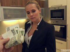 In den arsch, Schwarz, Blondine, Spermaladung, Hardcore, Hd, Lingerie, Pov