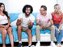 Culo grande, Tetas grandes, Mamada, Estilo perrito, Cuadrupleta, Tetas naturales, Flaco, Adolescente