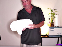 Bikini, Sucer une bite, Branlette thaïlandaise, Massage, Huilée, Piercing