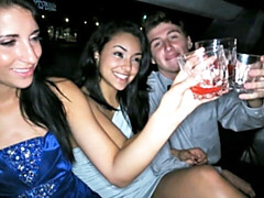 18 años, Culo grande, Verga grande, Tetas grandes, Mamada, Estilo perrito, Flaco, Adolescente