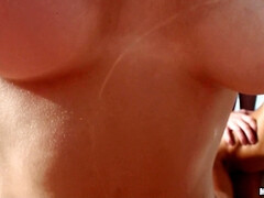 Nana, Gros cul, Sucer une bite, Brunette brune, Hard, Seins naturels, Chatte, Adolescente