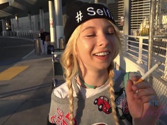 Blonde, Sucer une bite, Branlette thaïlandaise, Branlette thaïlandaise, Pov, Maigrichonne, Dénudage, Nénés