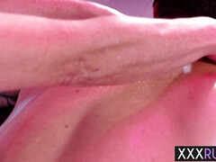 18 años, Verga grande, Mamada, Sexo duro, Masaje, Adolescente