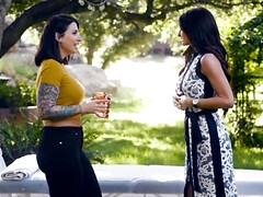 Grosser arsch, Braunhaarige, Hardcore, Hd, Lesbisch, Lecken, Tätowierung, Titten