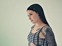 黒人, フェラチオ, 茶髪の, 黒人, 乱交, グループ, 手コキする