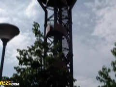 Anal, Gros seins, Brunette brune, Talons, Lingerie, Masturbation, Tatouage, Jouets