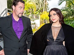 Anaal, Pijpbeurt, Bruinharig, Harig, Man man vrouw, Strippen, Tiener, Trio