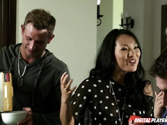 お尻, フェラチオ, 巨乳な, 顔射, なめる, オマンコ, ガリガリ, スパンキング