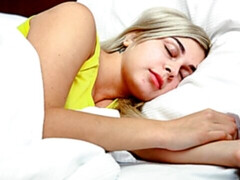 ブロンド, 指いじり, 目瞪口呆, オナニー, オマンコ, 一人, タトゥー, ティーン