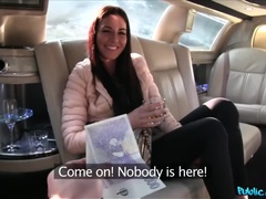 Sucer une bite, Tromperie, Couple, En levrette, Faciale, De plein air, Public, Nénés