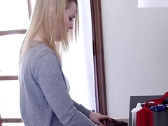 Blond, Rondborstig, Sperma shot, Schattig, Lul, Hd, Tiener, Tieten likken