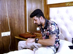 Азиатки, Большая жопа, Большие сиськи, Брюнетки, Грудастые, Ласковые ручки, Индианки, Натуральные сиськи