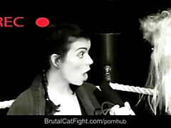 Hot floozy - spanking hard dirt - Brutal Catfight