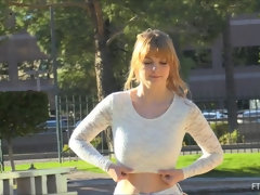 Dansen, Masturbatie, Orgasme, Openbaar, Douche, Alleen, Spuiten, Onder de rok