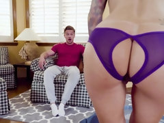 Grosse bite, Blonde, Sucer une bite, Gode, Faciale, Mère que j'aimerais baiser, Huilée, Fête