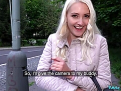 Leie, Blondine, Blasen, Hundestellung, Aufs gesicht abspritzen, Natürlichen titten, Pov, Tätowierung