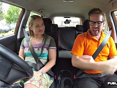 Enthousiasteling, Pijpbeurt, Auto, Handbeurt, Moeder die ik wil neuken, Buiten, Realiteit, Slet