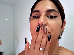 Tussi, Grosse titten, Paar, Latina, Masturbation, Milf, Dusche, Titten